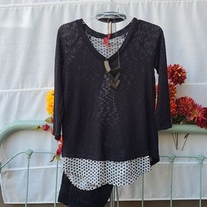 Red Camel Mock Layering Knit Top Small